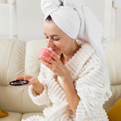 Piel y ciclo menstrual: cómo cambia la piel en cada fase y cómo adaptar la rutina
