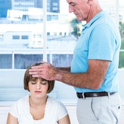 Cómo detectar un hematoma subdural tras un golpe en la cabeza en personas mayores