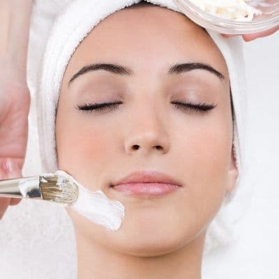 Micropeeling: qué es, cómo se usa y por qué es más suave que la exfoliación física