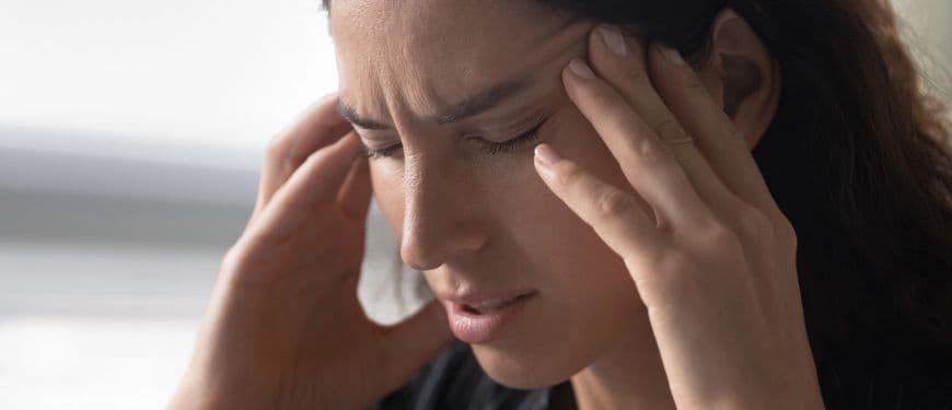 Digitopuntura para migrañas: el punto de presión que puede calmar tu dolor