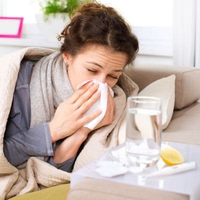 Qué diferencia hay entre laringitis y faringitis: síntomas, tratamiento y remedios