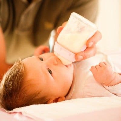 Fórmulas anticólicos (AC): la guía para entender cómo calman a tu bebé