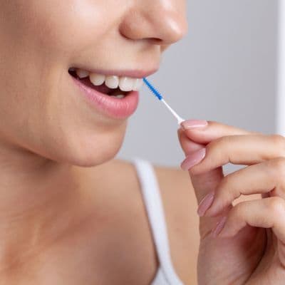 Seda Dental: La Elección Clásica para una Limpieza Interdental Profunda