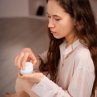 Bálsamo de Perú: alergia y presencia oculta en cosméticos