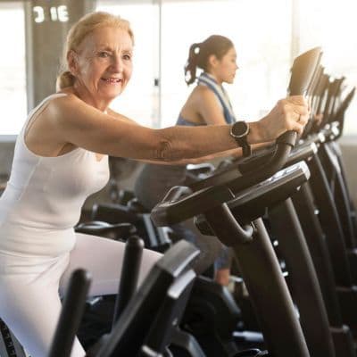 El enemigo silencioso de tus músculos: qué es la sarcopenia y cómo frenarla