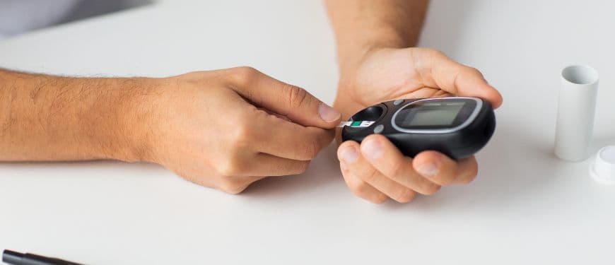 Hemoglobina glicada: qué es y qué indica en un análisis