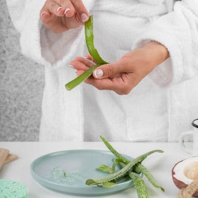 El secreto de este gel multiusos para la cara: 7 trucos que te harán ahorrar en cremas.