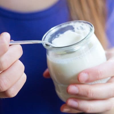 El escudo contra el antibiótico: El único "bicho" que el antibiótico no puede matar y protege tu tripa