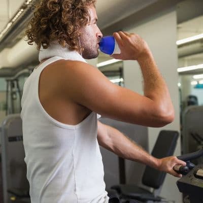 Ashwagandha y Testosterona: Cómo este adaptógeno mejora tu fuerza y recuperación