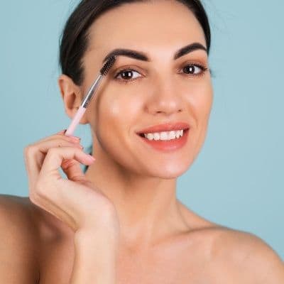 Lo que nadie te explica sobre rellenar cejas sin micropigmentación