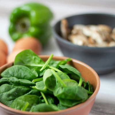 El compuesto natural que mantiene tus huesos fuertes y tu rostro terso a los 50