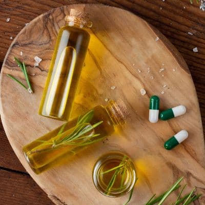 El "despertador" de folículos: Cómo este aceite imita la vasodilatación de los medicamentos