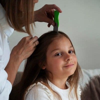 ¿Los piojos saltan o vuelan? Desmontando los mitos para una prevención eficaz