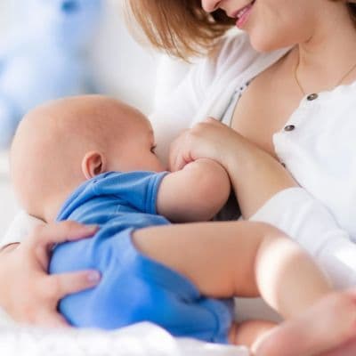 Lactancia mixta en prematuros: la guía para combinar pecho y fórmula