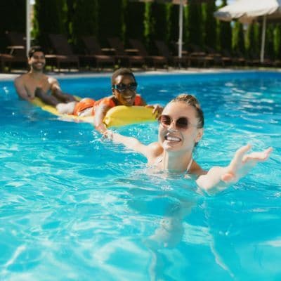 Qué es el aquagym y por qué es ideal para mayores