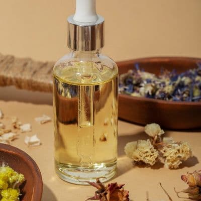 El aceite botánico que tu botiquín necesita para rozaduras, quemaduras y piel sensible