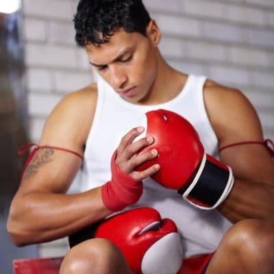 Nudillos agrietados por boxeo: cómo curarlos y prevenirlos
