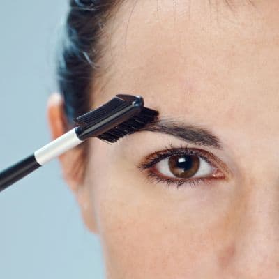 Guía post-microblading: los 5 cuidados para que tus cejas no se borren