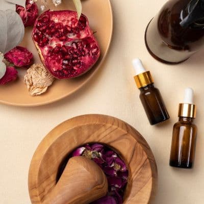 El oro rojo de Chile: Por qué este aceite es el mejor sellador nocturno tras las agujas