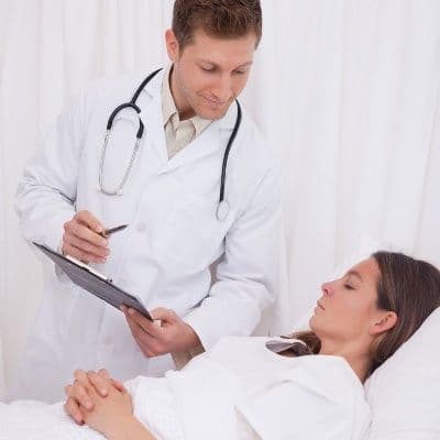 Estos bultos en el colon explican por qué se hacen colonoscopias
