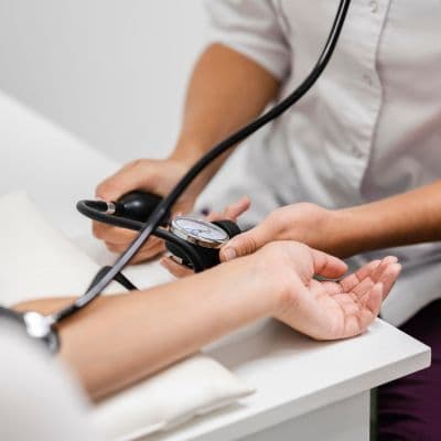 Pulso paradójico: qué es este signo cardíaco y cuándo actuar