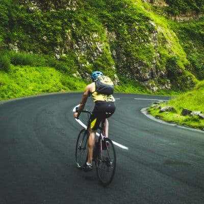 Tu orina es de color oscuro tras el gimnasio: la señal de alarma de un fallo renal inminente