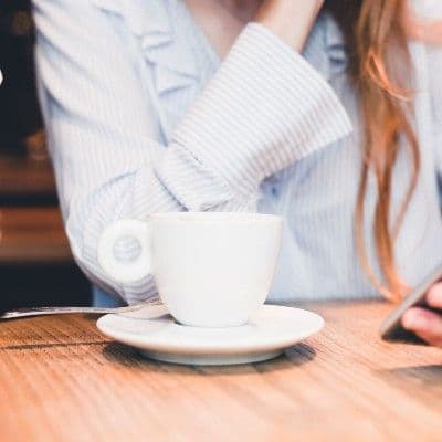 ¿El edulcorante de tu café te está impidiendo adelgazar? La respuesta se esconde en tu intestino.