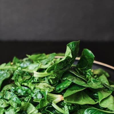 Tu Tiros Lento: Cómo el Berro optimiza tu función tiroidea y acelera tu metabolismo