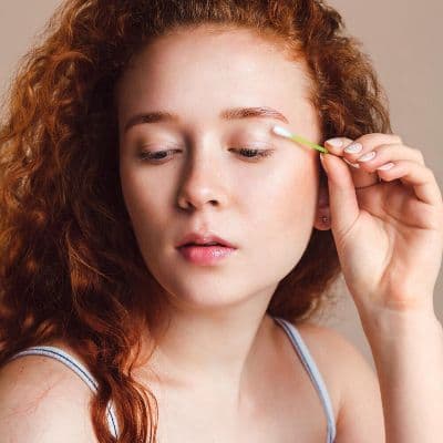 Aceite de ricino: el sérum natural para unas pestañas más largas y densas