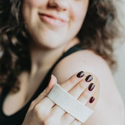 Tienes una marca que sigue creciendo y abultándose: la estrategia para aplanar las cicatrices difíciles