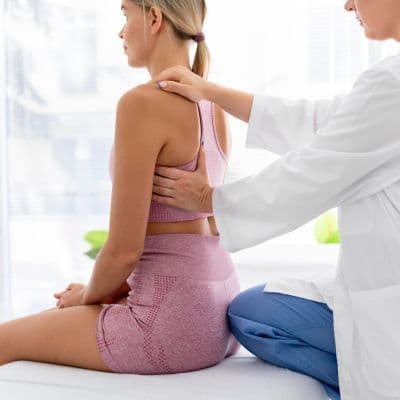7 Ejercicios para cifosis: Mejora tu postura dorsal