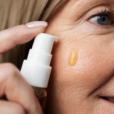 Mejores cremas antiarrugas naturales: Ingredientes y alternativas vegetales al retinol