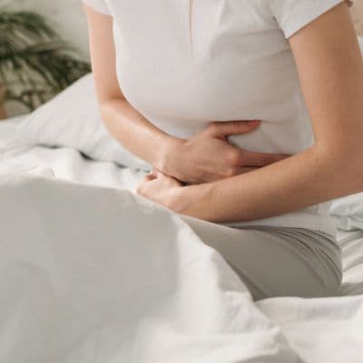 Qué causa la inflamación intestinal y cómo tratarla