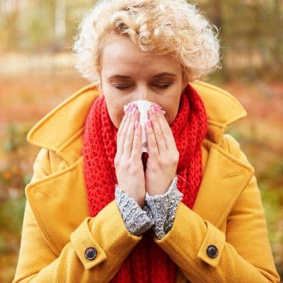 Moco con sangre al sonarse: ¿Es peligroso o solo sequedad?