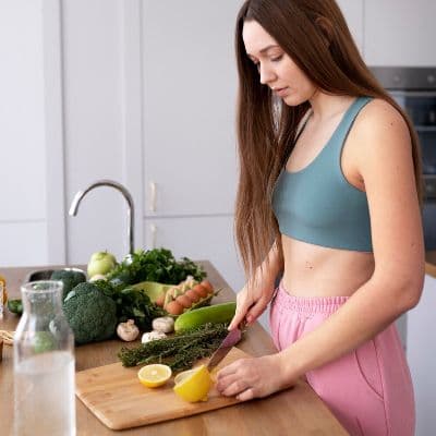 Cómo reducir la grasa subcutánea: la guía definitiva para un contorno liso