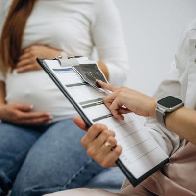 Cómo redactar un Plan de Parto: Guía completa con ejemplos y preferencias médicas
