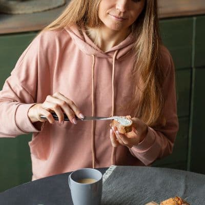 Comes bien, pero te duele la cabeza: la enzima silenciosa que te causa intolerancia a alimentos sanos.