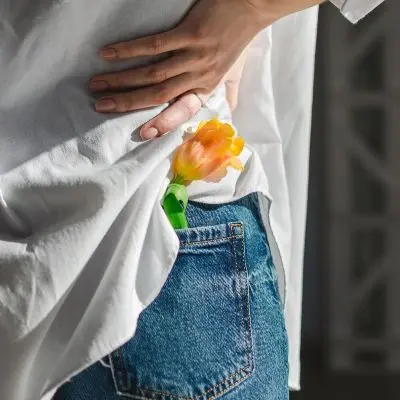 Infección Silenciosa: Cómo se contagia la Candidiasis realmente (y 3 errores que cometes)