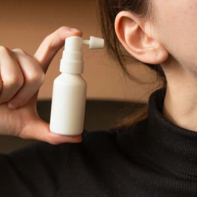 Beneficios de los tapones de cera para dormir mejor